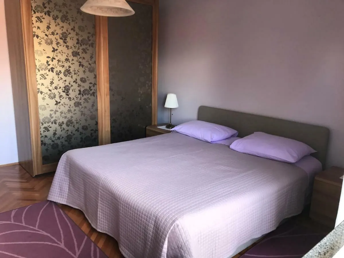 Apartments Mirna With Parking Lovran Croacia